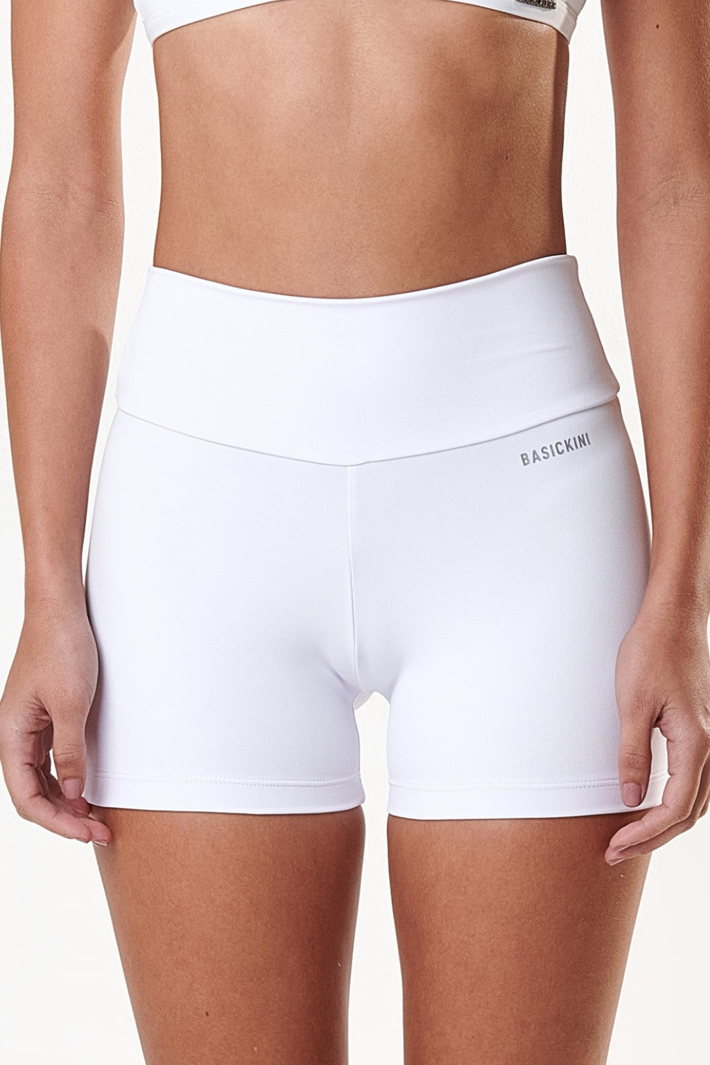 Short Basickini