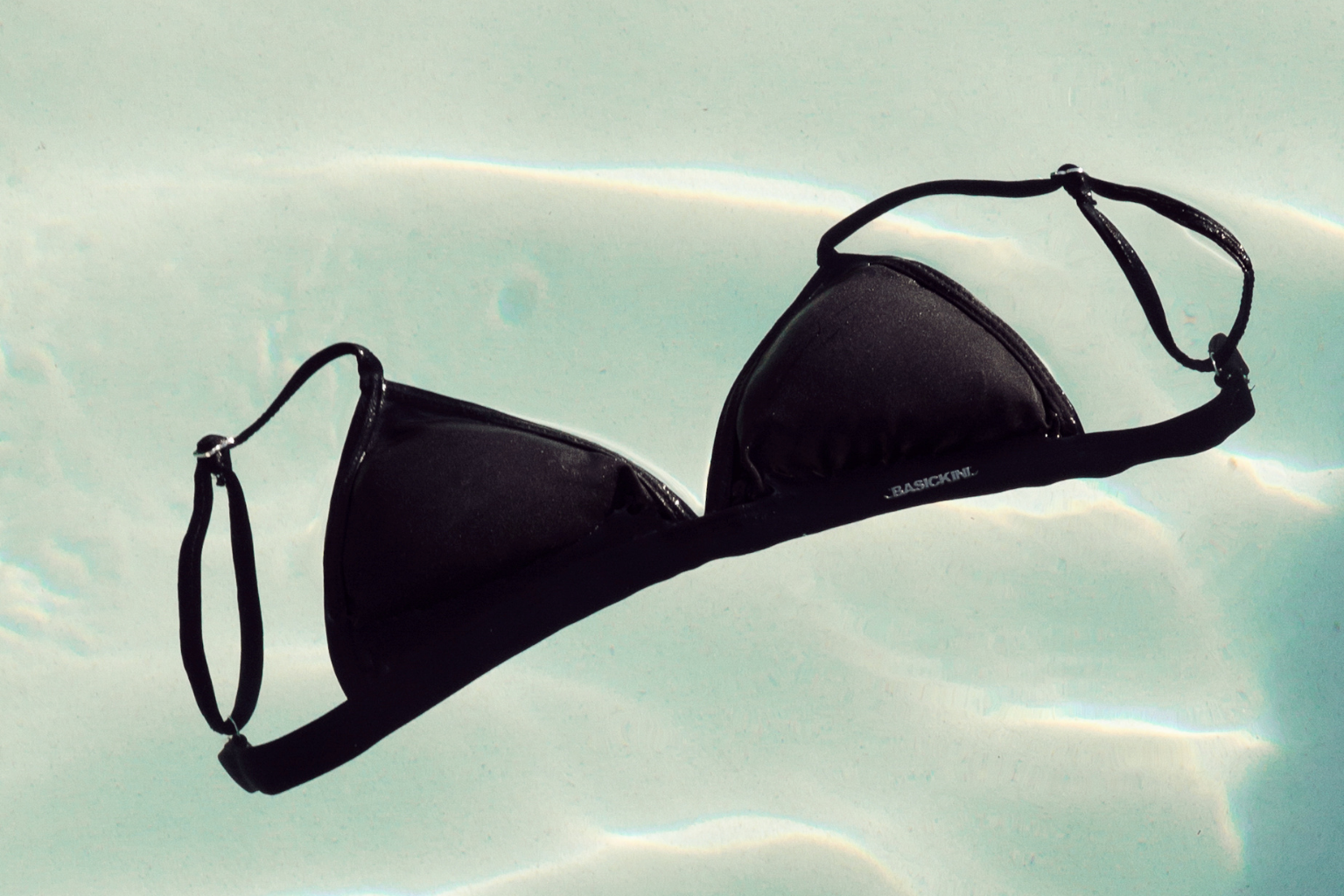 Guia de tamanhos biquíni feminino online